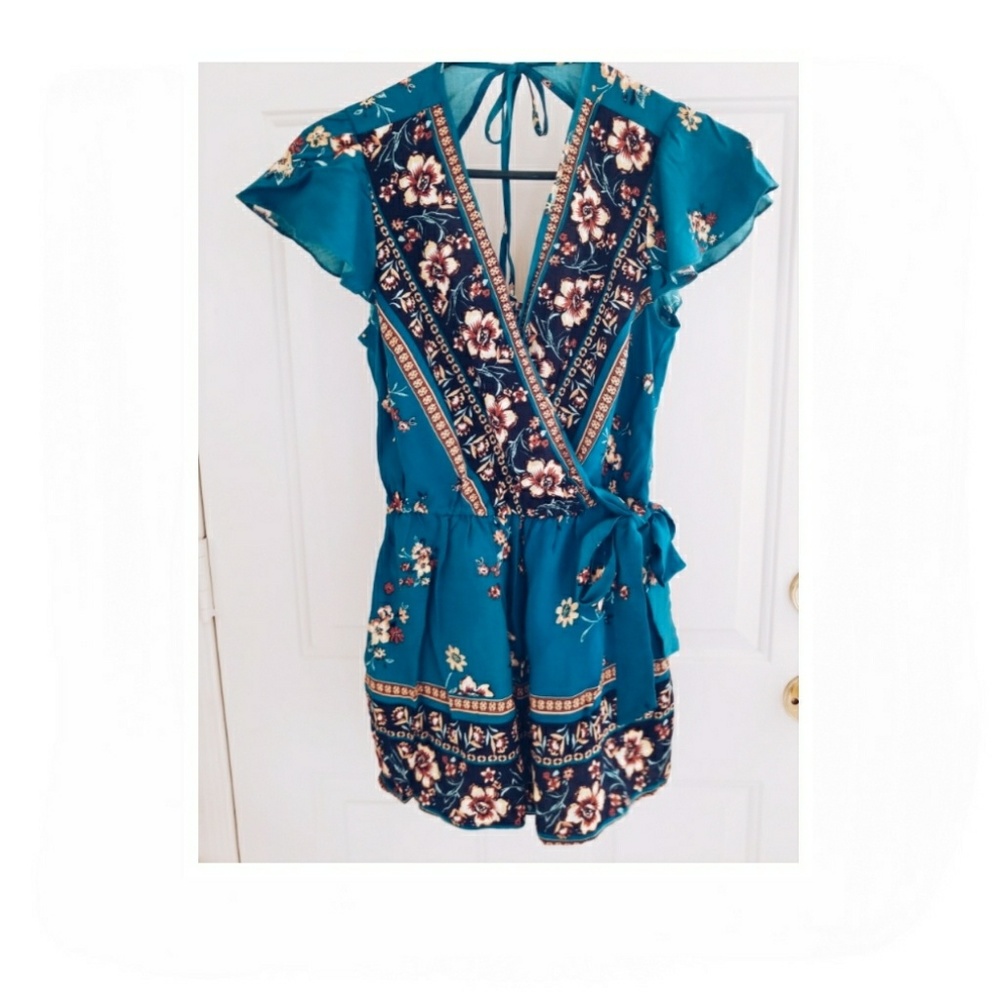 💥Floral Romper- NEW💥